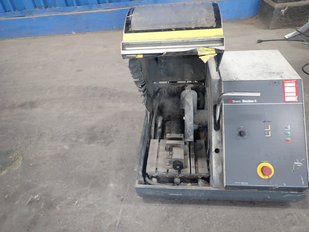 Struers 20.7a/8x11 Discotom 5 Saw - 05116236