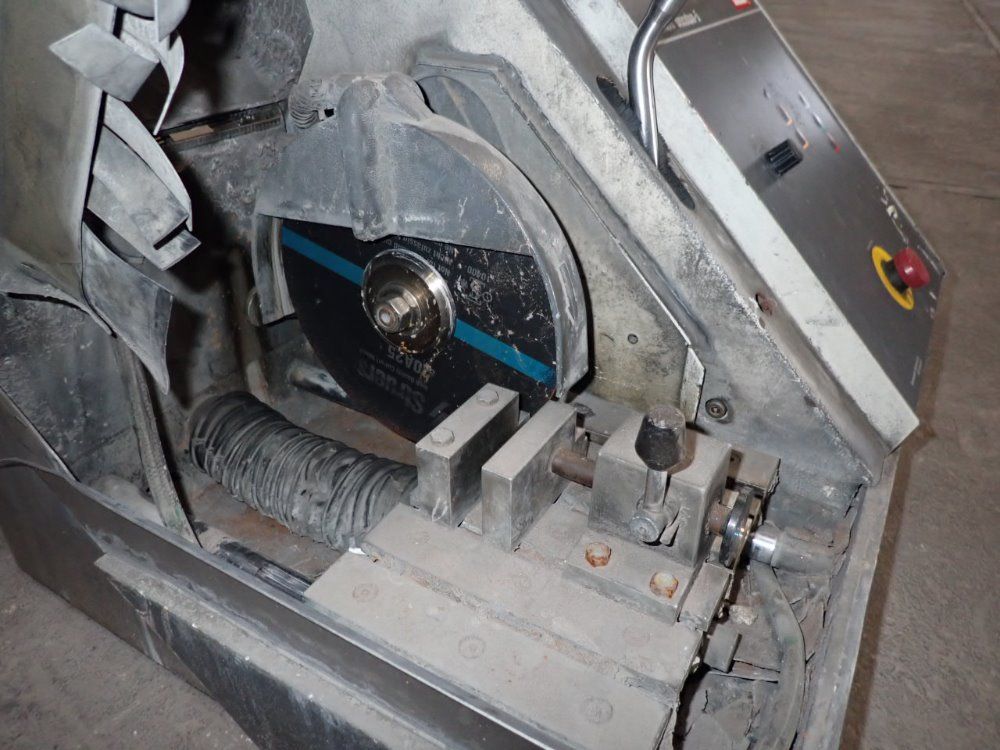 Struers 20.7a/8x11 Discotom 5 Saw - 05116236