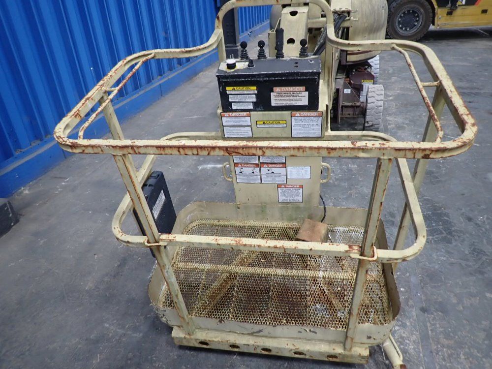 Grove 227lbs/2500psi/5gal Manlift - Amz46ne