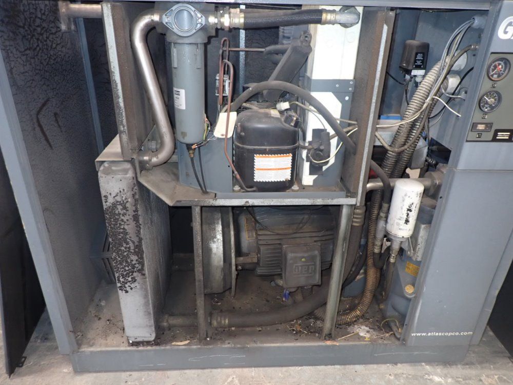 Atlas Copco 8.6bar/40hp/30kw/124psi Air Compressor - Gx30