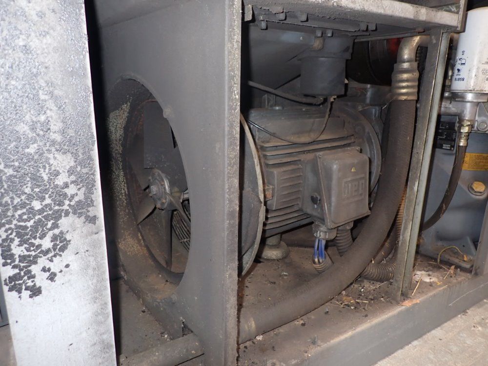 Atlas Copco 8.6bar/40hp/30kw/124psi Air Compressor - Gx30