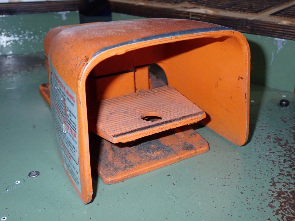 Visual Thermoforming Ltd 12" X 10" Blister Pack Machine