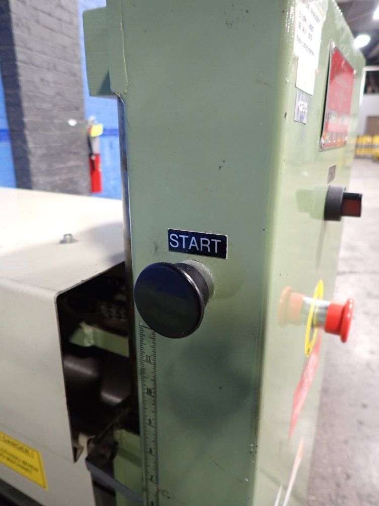 Visual Thermoforming Ltd 24" X 12" X 5" Tunnel Rt221 Trimmer - Rt221