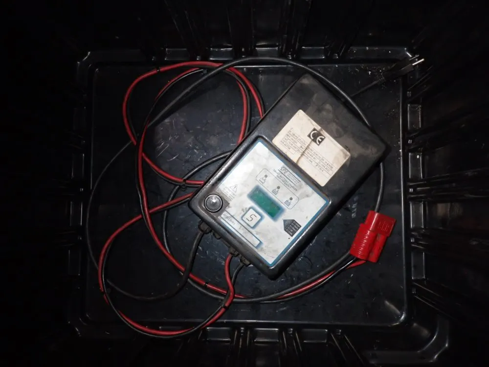 Spe Electronica Industriale Battery Charger
