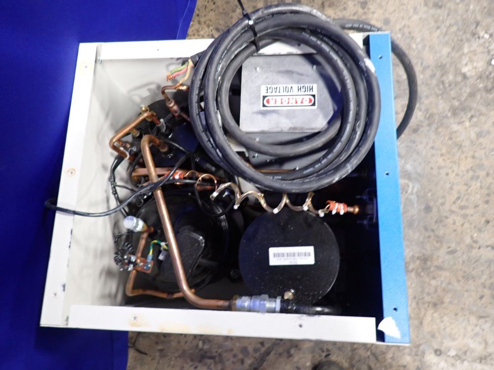 Sumitomo Cryogenics Inc Recirculating Water Chiiler