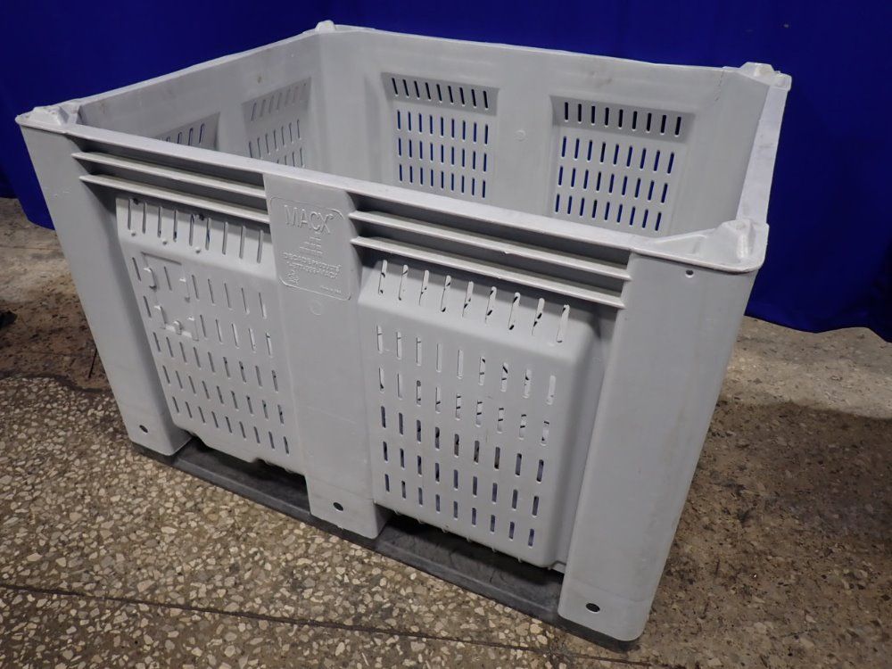 Macx Stackable Plastic Crate