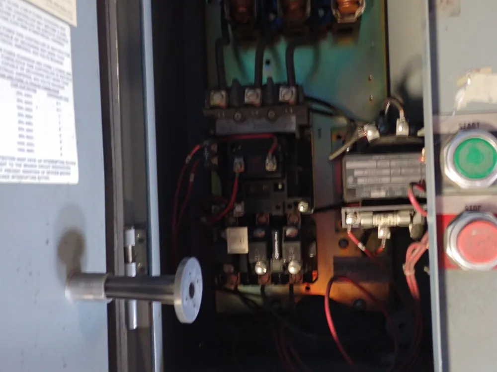 Allen Bradley 100 Amps Fusible Disconnect
