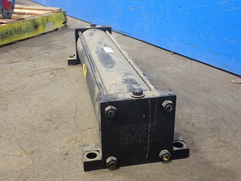 Parker 200 Psi Air Pneumatic Cylnder - 05.00ccmau39ac 24.000