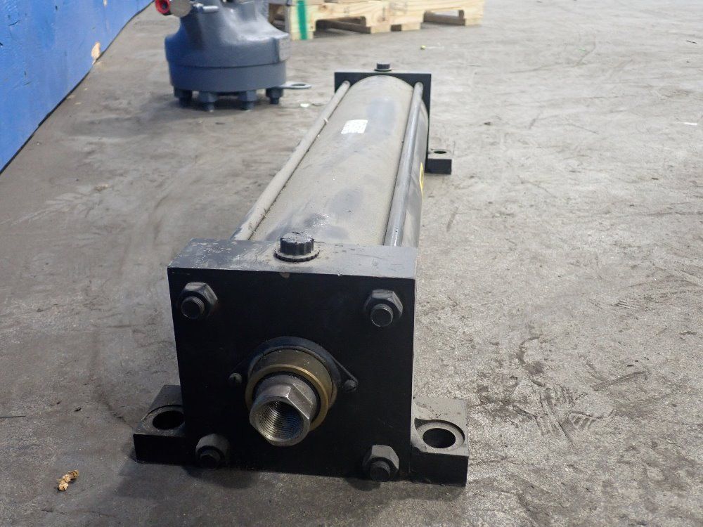 Parker 200 Psi Air Pneumatic Cylnder - 05.00ccmau39ac 24.000