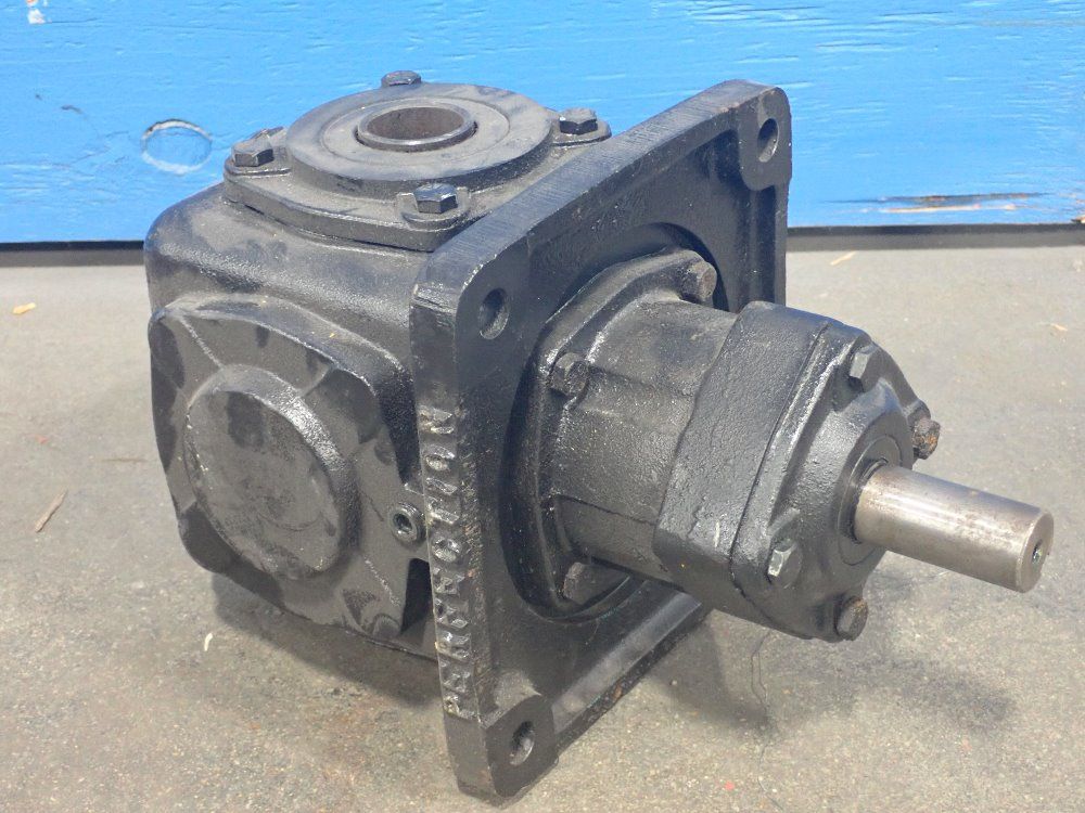 Perfection Gear Inc. Ratio 1.00:1 Gear Reducer - Rb12035s