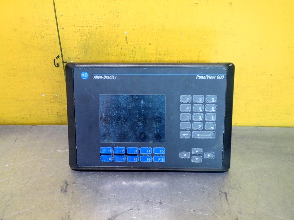 Allen-bradley 2711-b6c20l1 User Interface Damaged - 2711-b6c20l1