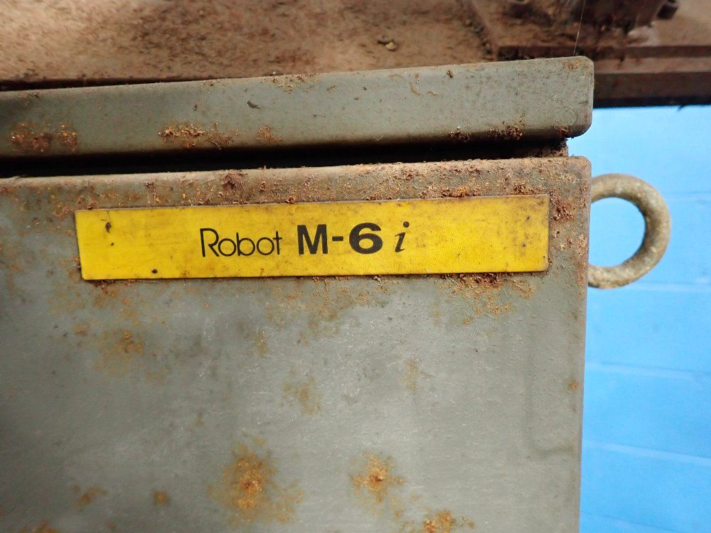 Fanuc Robot Arm And Control Panel - M-6i