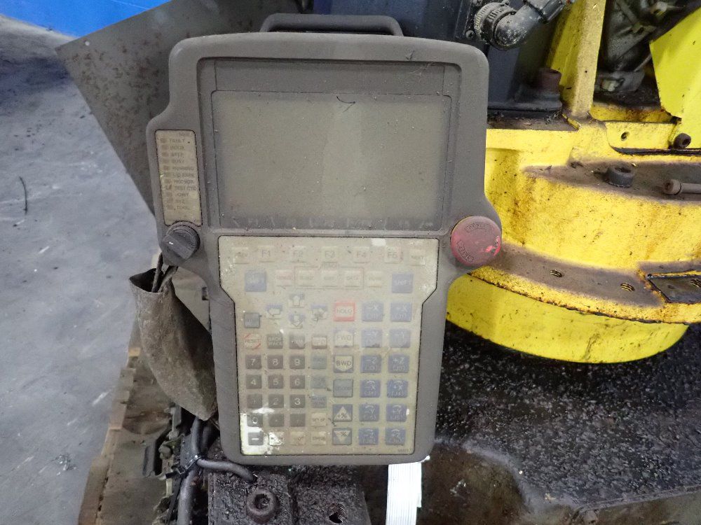 Fanuc Robot Arm And Control Panel - M-710i