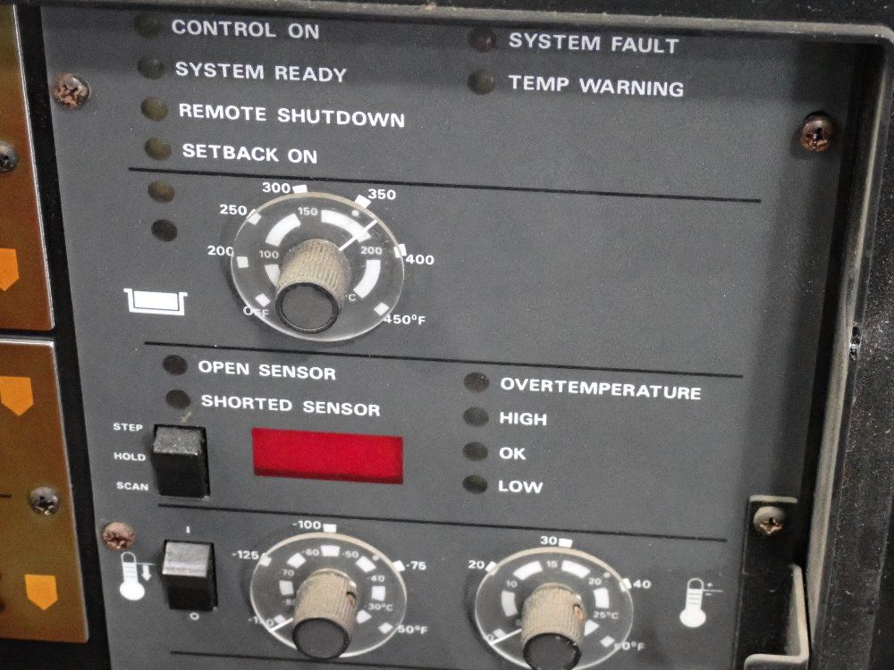 Nordson Hot Melt Machine