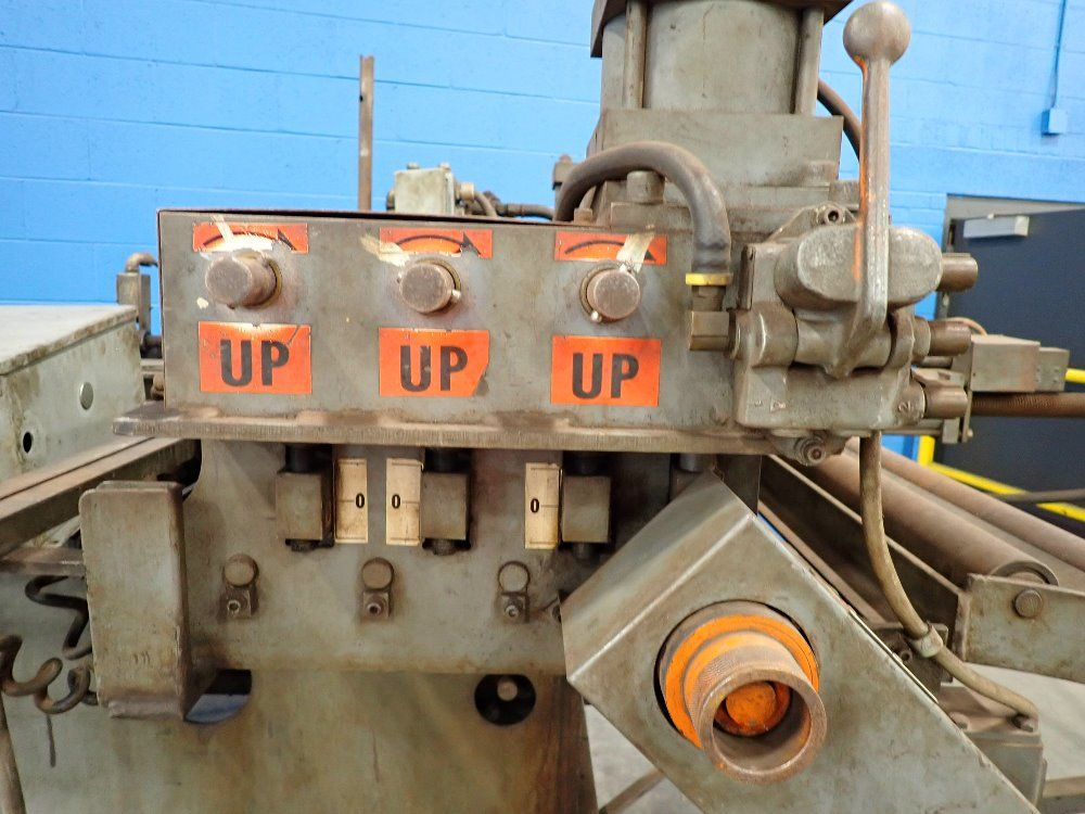 Dallas Feederstraightener