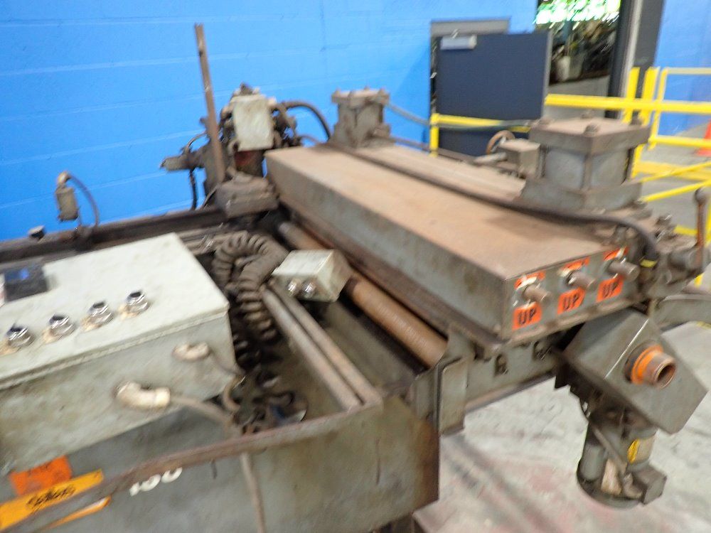 Dallas Feederstraightener