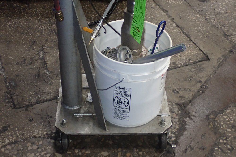 Graco Sealant Pump - C38