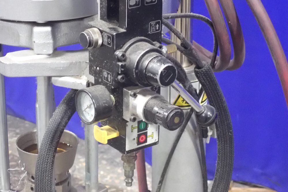 Graco Sealant Pump - C38