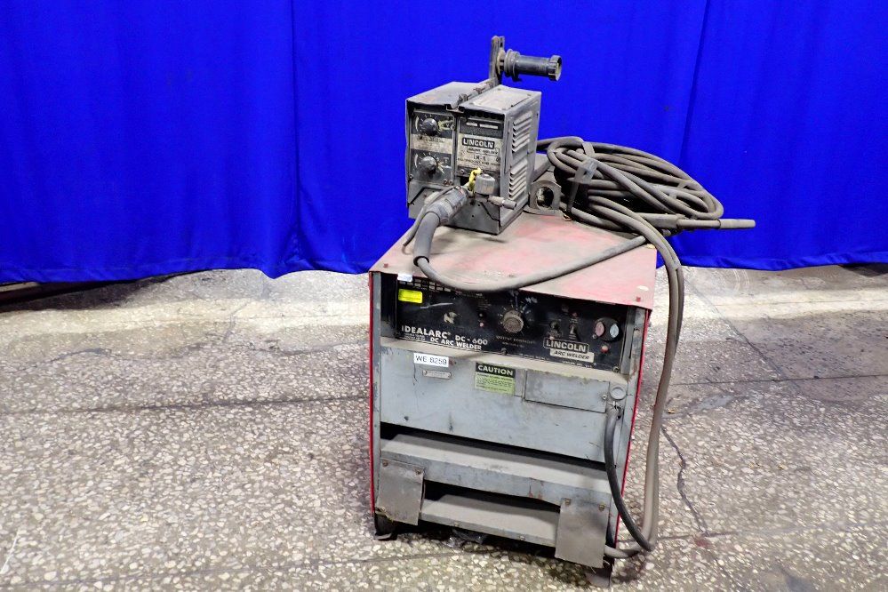 Lincoln Electric 600 Amps Welder - Idealarc Dc 600