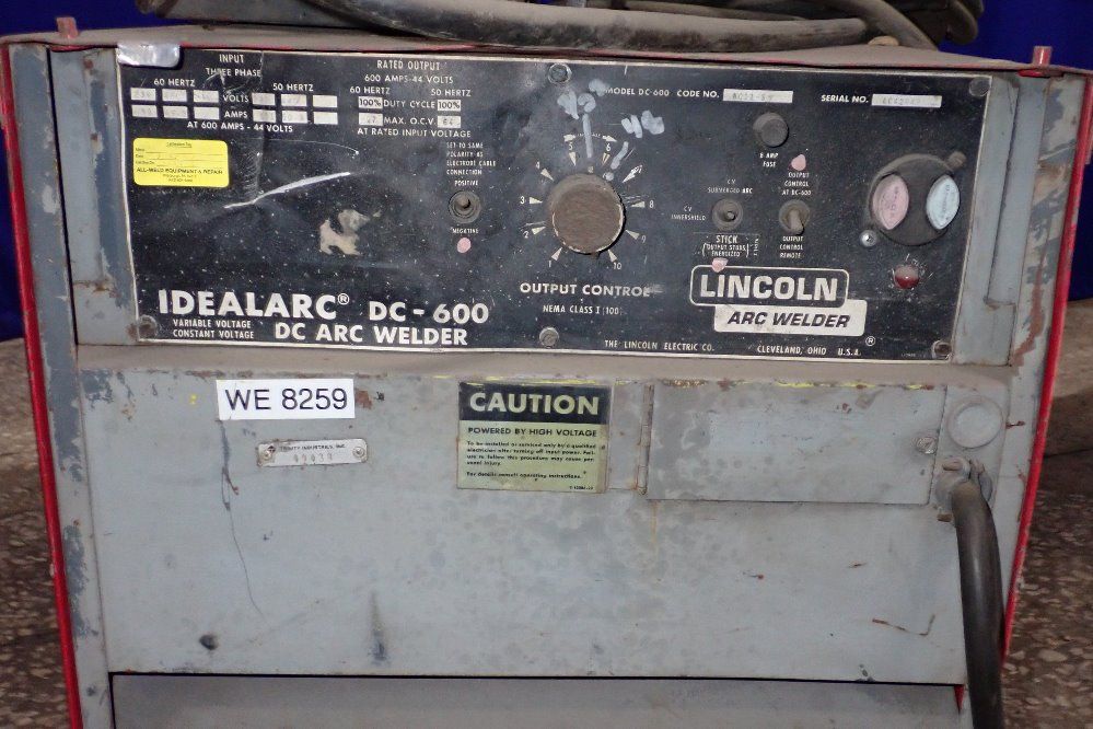 Lincoln Electric 600 Amps Welder - Idealarc Dc 600