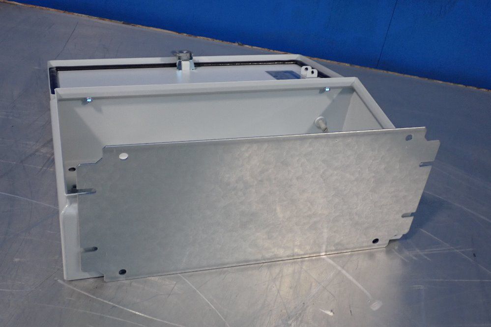 Rittal 16" X 6" X 9" Electrical Enclosure - Eb1550