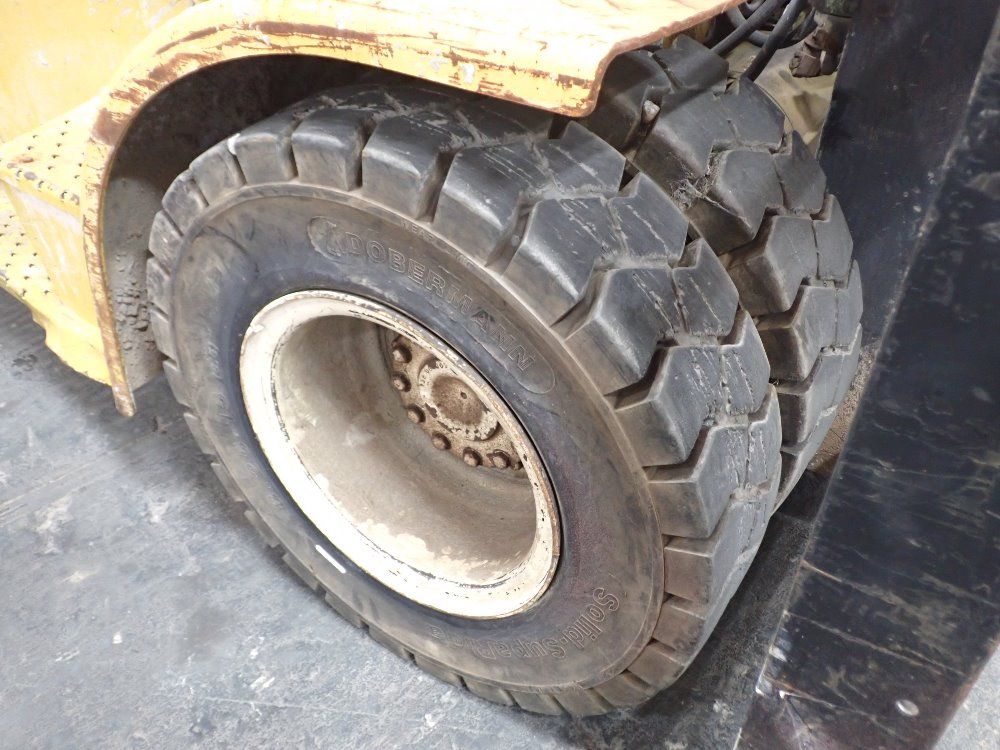 Yale 15,500lbs Diesel Forklift - Gdp155vxnjjv126