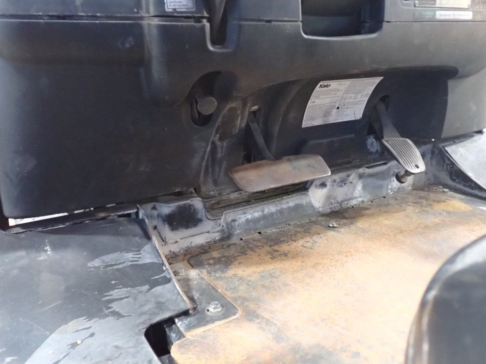 Yale 15,500lbs Diesel Forklift - Gdp155vxnjjv126