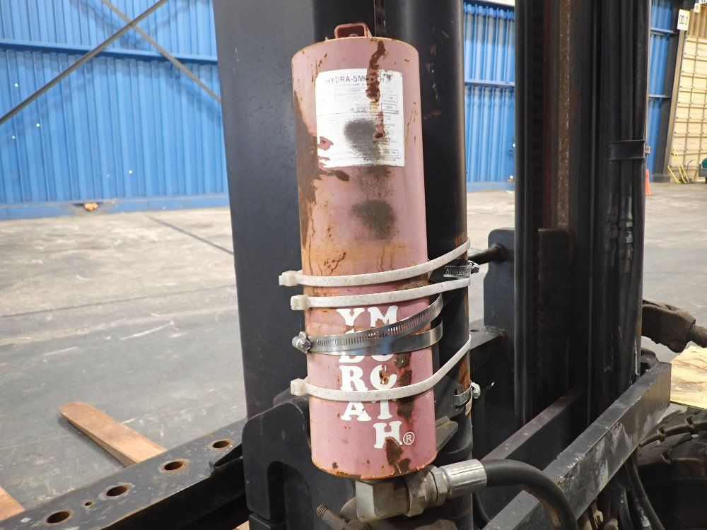 Yale 15,500lbs Diesel Forklift - Gdp155vxnjjv126