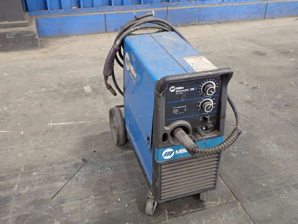 Miller 7.7kw Welder - Millermatic250
