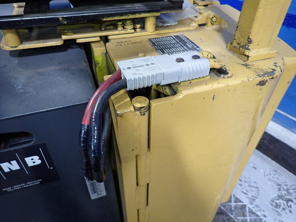 Clark 2300# Electric Forklift - Tw25b