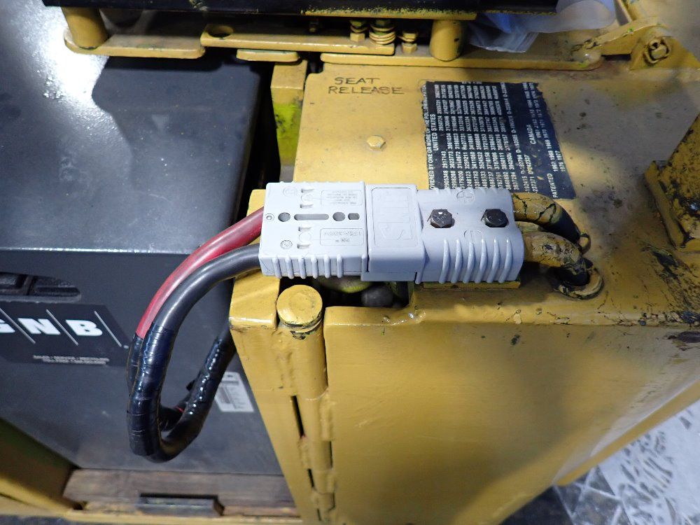 Clark 2300# Electric Forklift - Tw25b