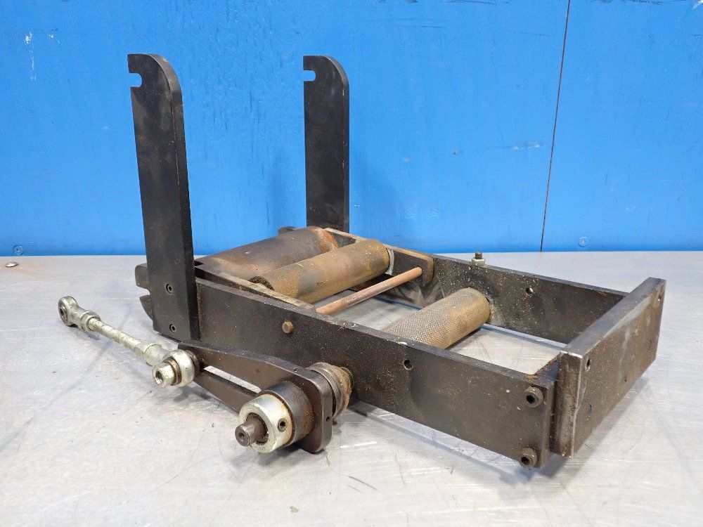  Feed Attachment