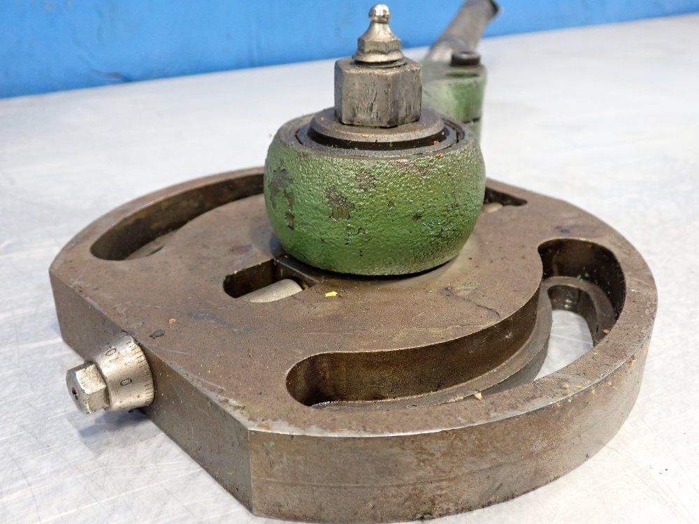  Feed Attachment