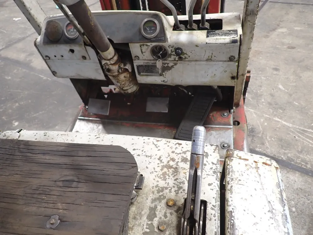 Clark 2275lbs Propane Forklift - C500-30