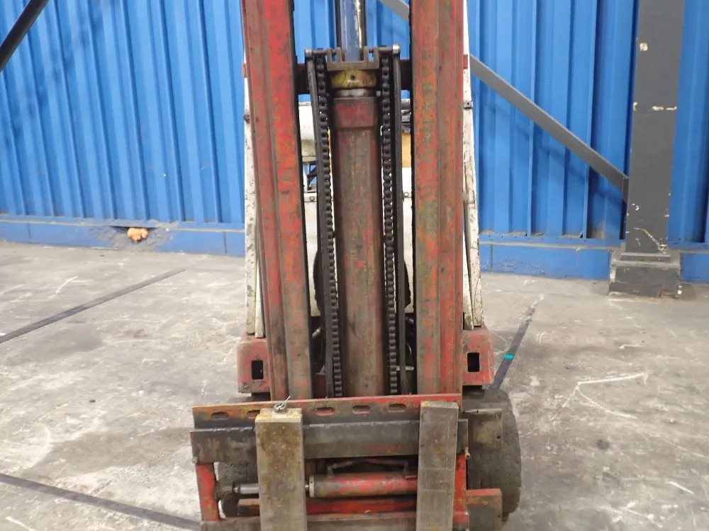 Clark 2275lbs Propane Forklift - C500-30