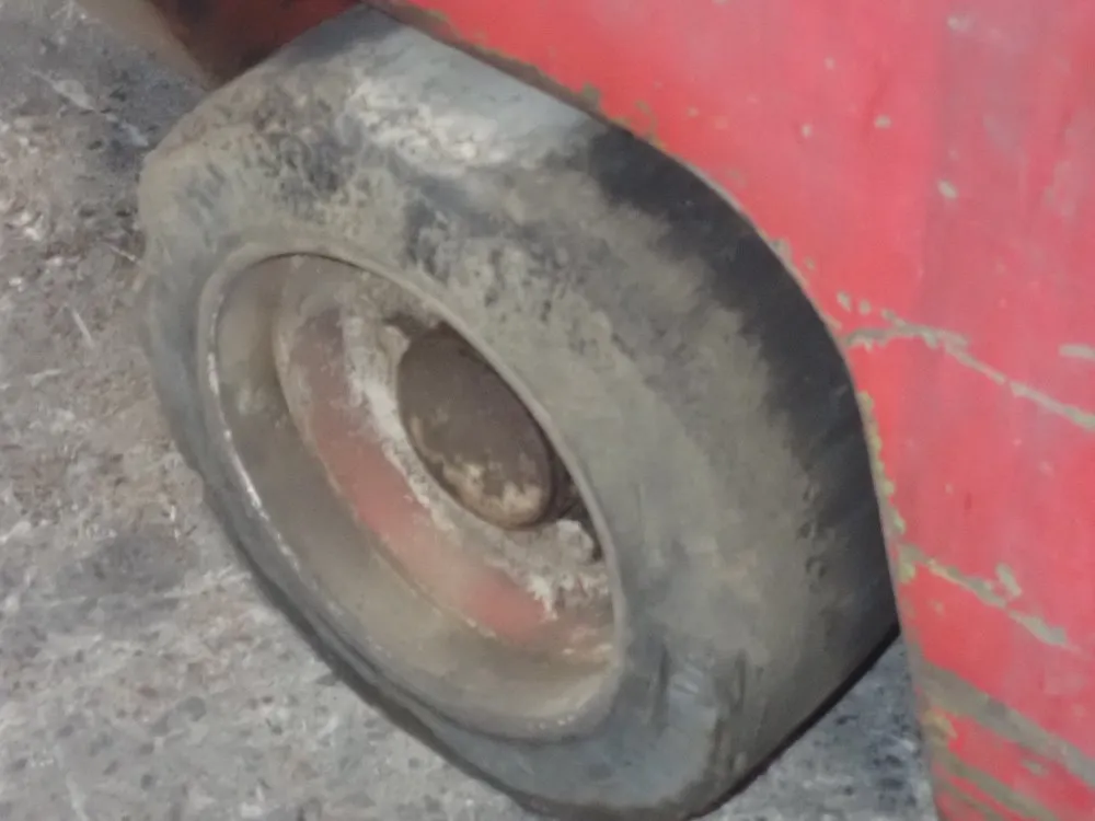 Clark 2275lbs Propane Forklift - C500-30