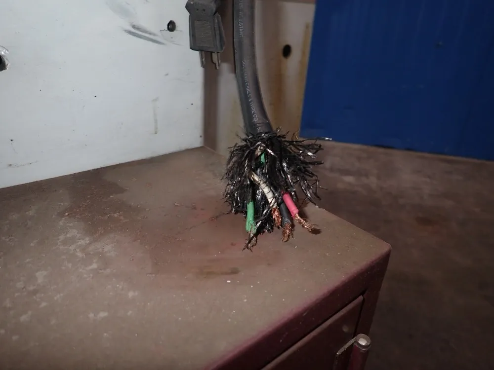 Sunny Machinery 32x8 Surface Grinder - Sgs-618m