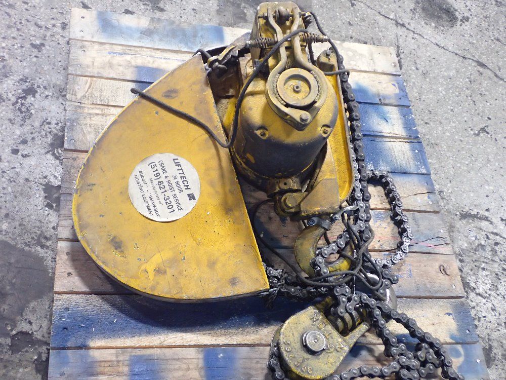 Budgit 4000 Lbs Electric Hoist - 404958-6