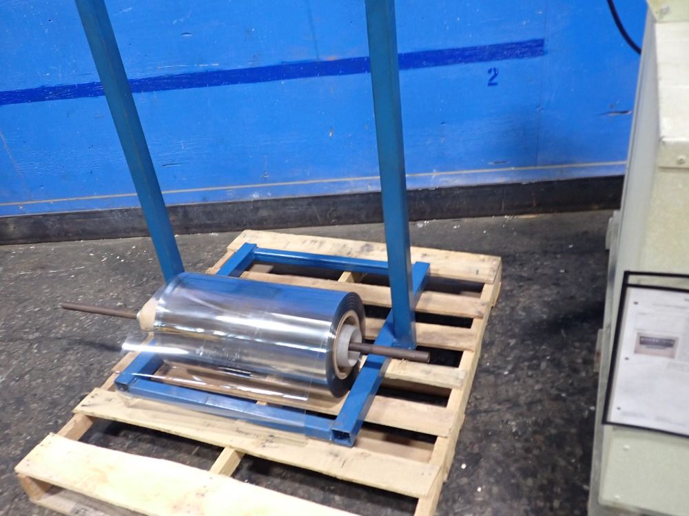 Hannan 20" X 25" Vacuum Former - 420.0