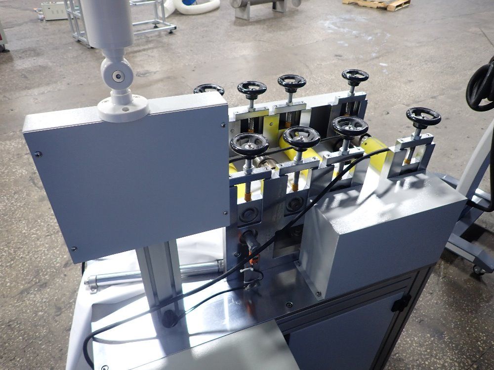 Sinoped Auto Cup Mask Covering Machine