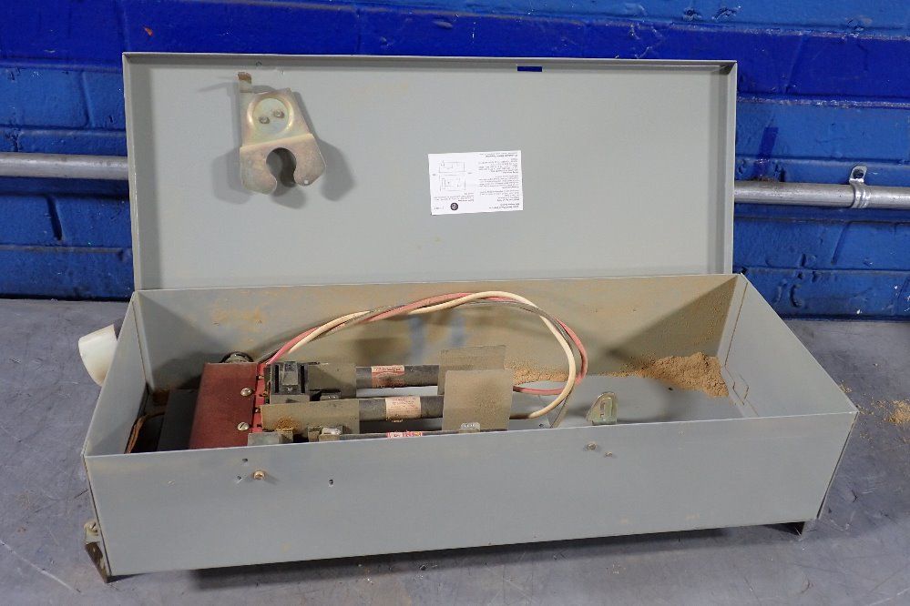 Westinghouse 30 Amp / 480 V Fusible Disconnect - Fan361