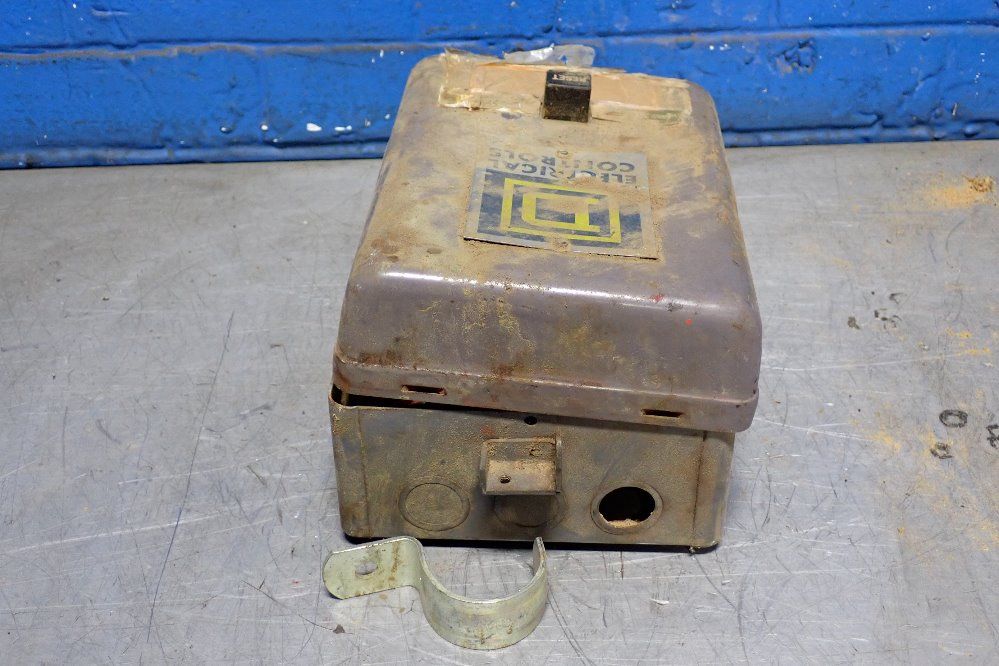 Square D 600 V Electrical Enclosure