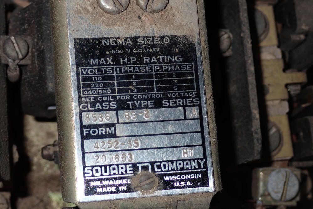 Square D 600 V Electrical Enclosure