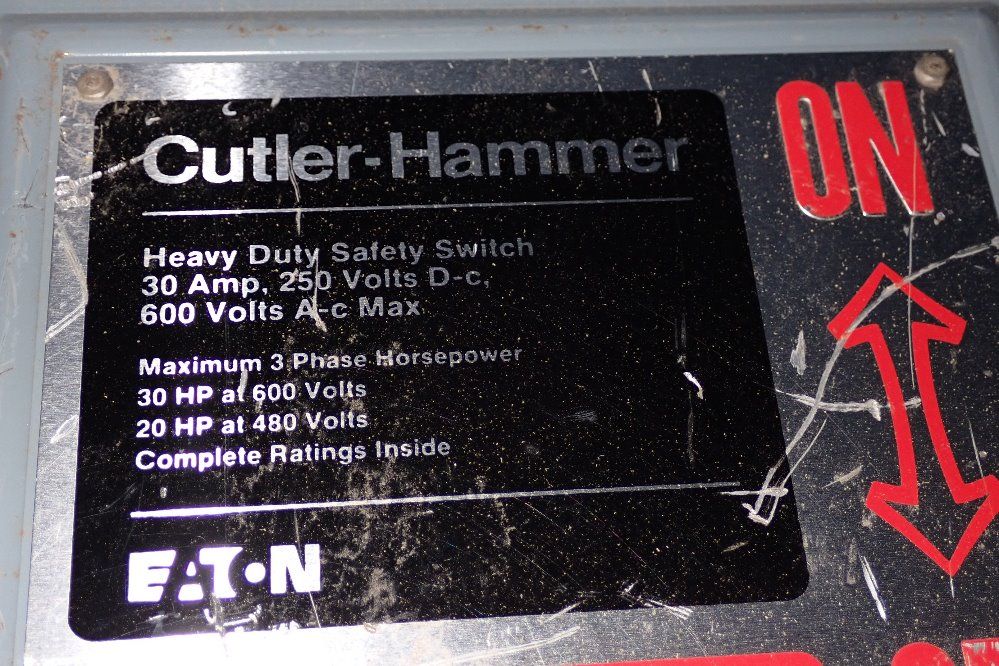 Cutler Hammer 30 Amp / 600 Vac Fusible Disconnect - Dh3610gk