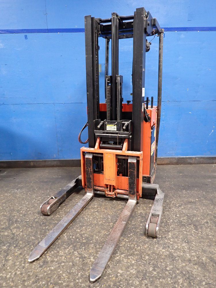 Raymond 3000 Lbs Electric Lift - 20i-r30tt