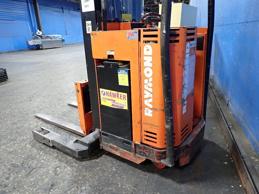 Raymond 3000 Lbs Electric Lift - 20i-r30tt