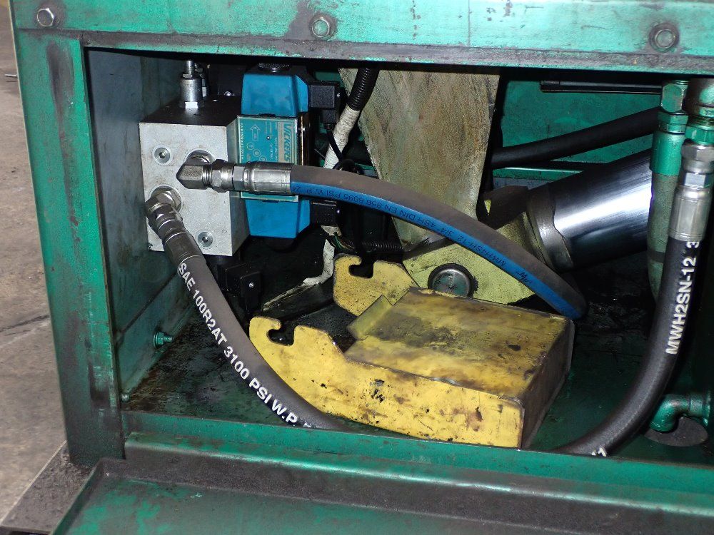 Piranha 90 Ton Ironworker - P90