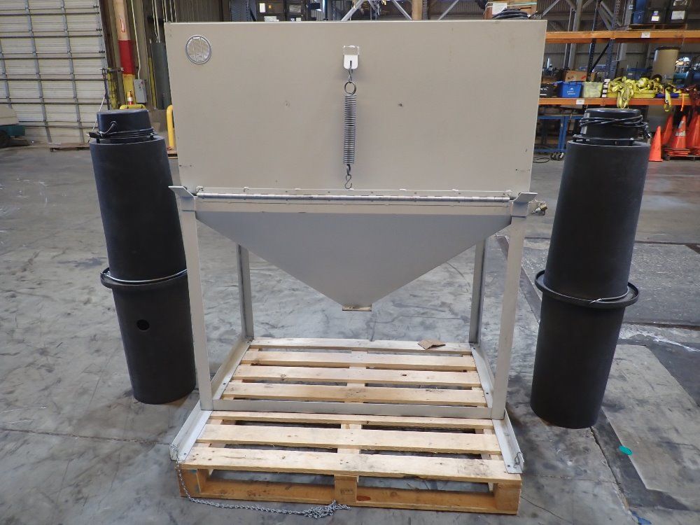 Cyclone 24x12 Sand Blast Machine