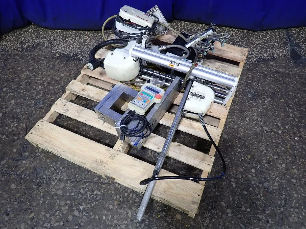 Star Sprue Picker Robot - Xq-800v