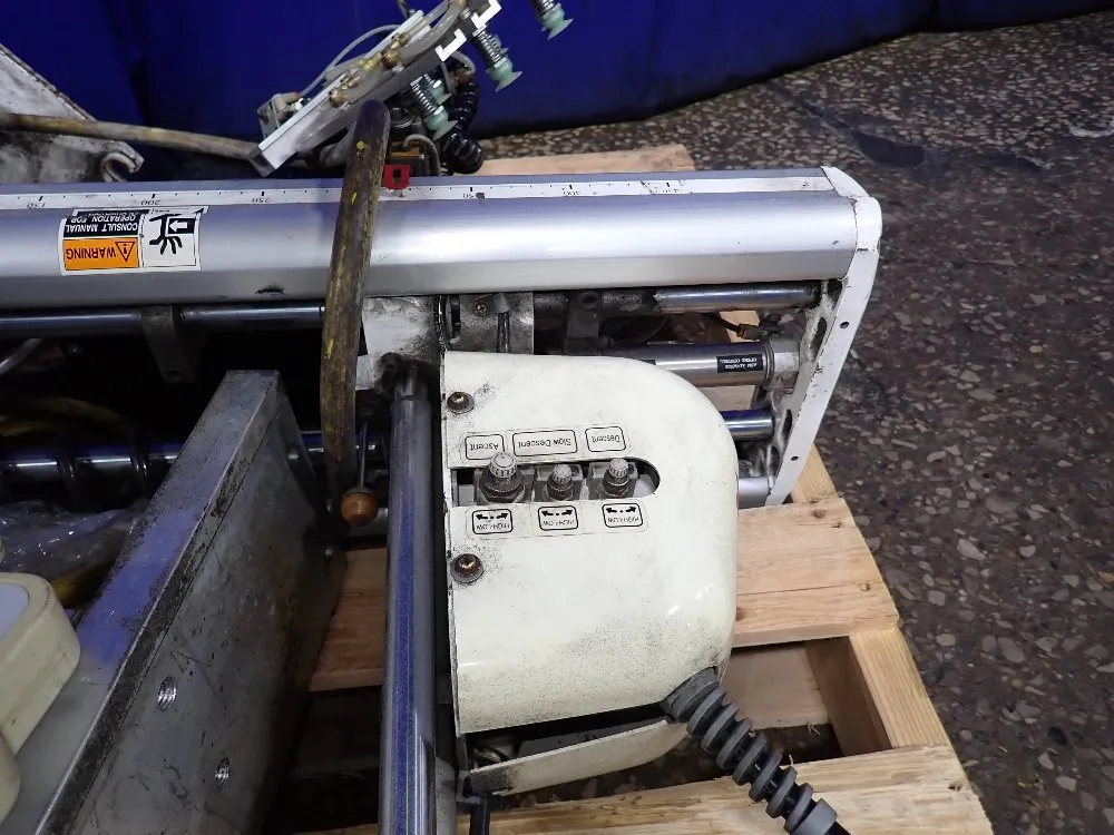 Star Sprue Picker Robot - Xq-800v